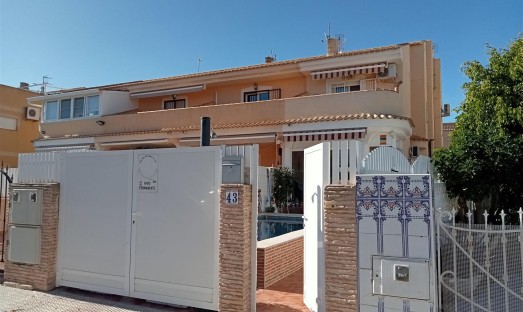 Reventa - Villa - Los Alcázares