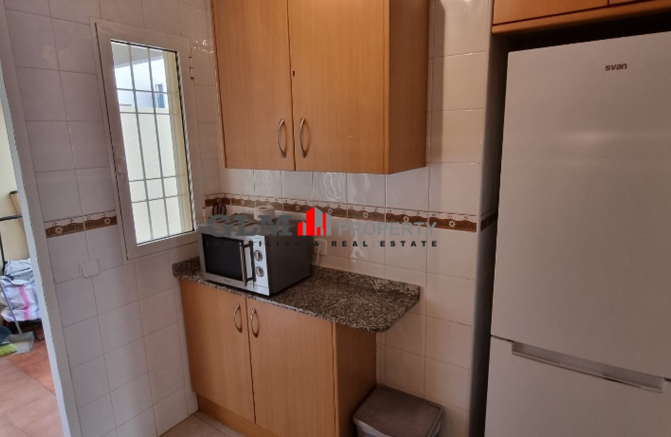 Resale - Apartment - Los Alcázares - Albatros