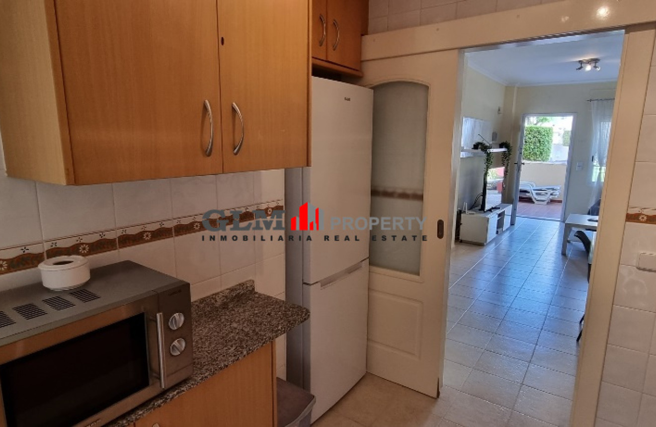 Resale - Apartment - Los Alcázares - Albatros