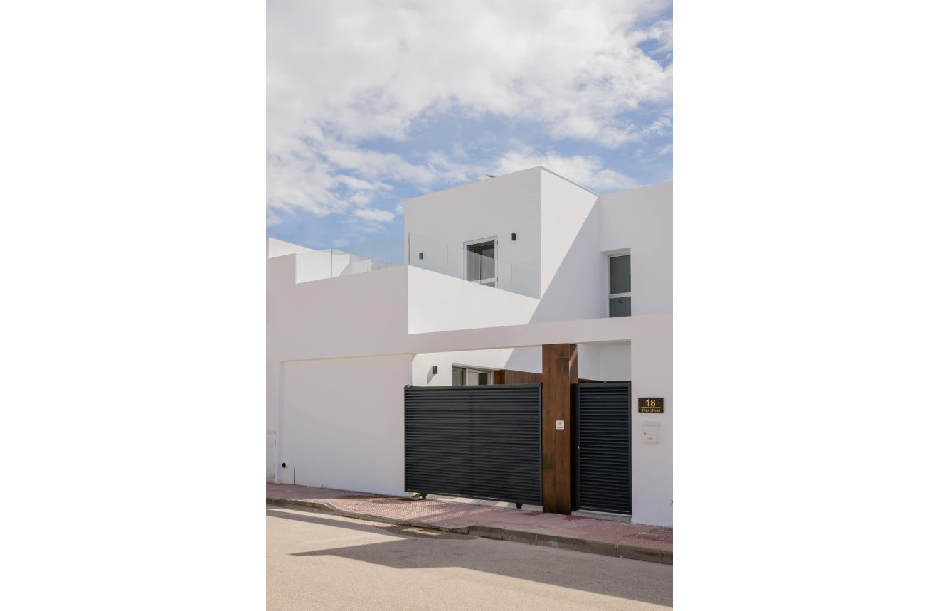 Obra nueva - Villa - La Marina