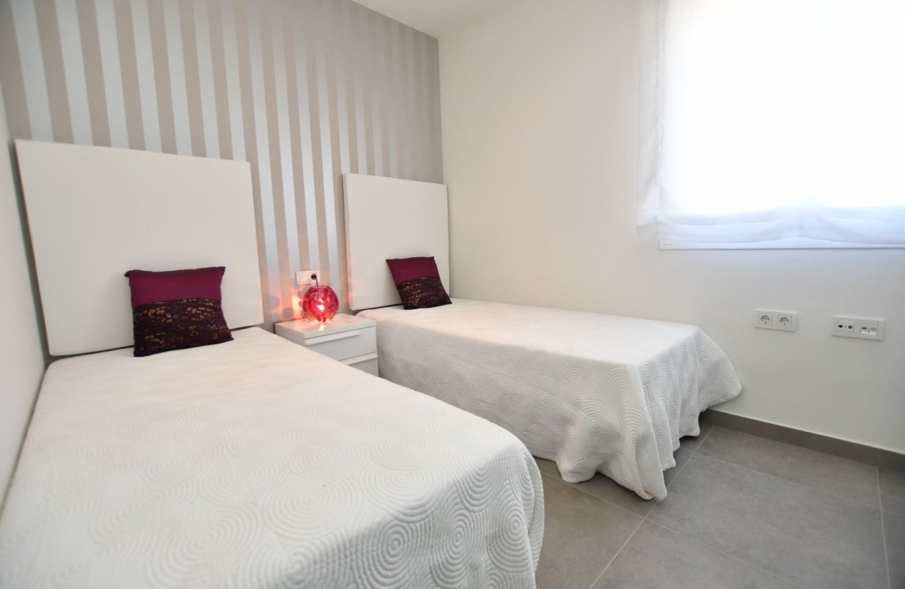 Neue Gebäude - Apartment - San Miguel de Salinas