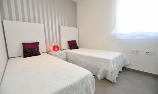 Neue Gebäude - Apartment - San Miguel de Salinas