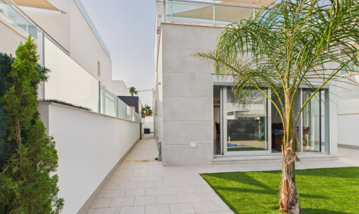 Resale - Villa - Los Alcázares - Las Lomas del Rame