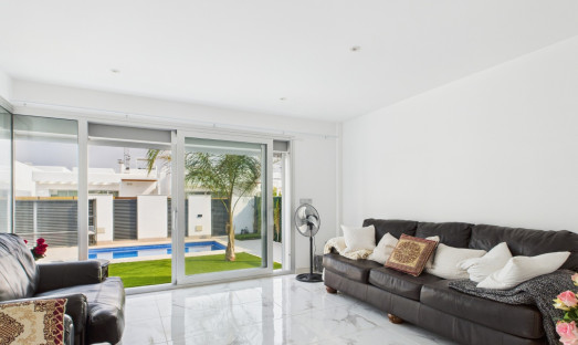 Resale - Villa - Los Alcázares - Las Lomas del Rame