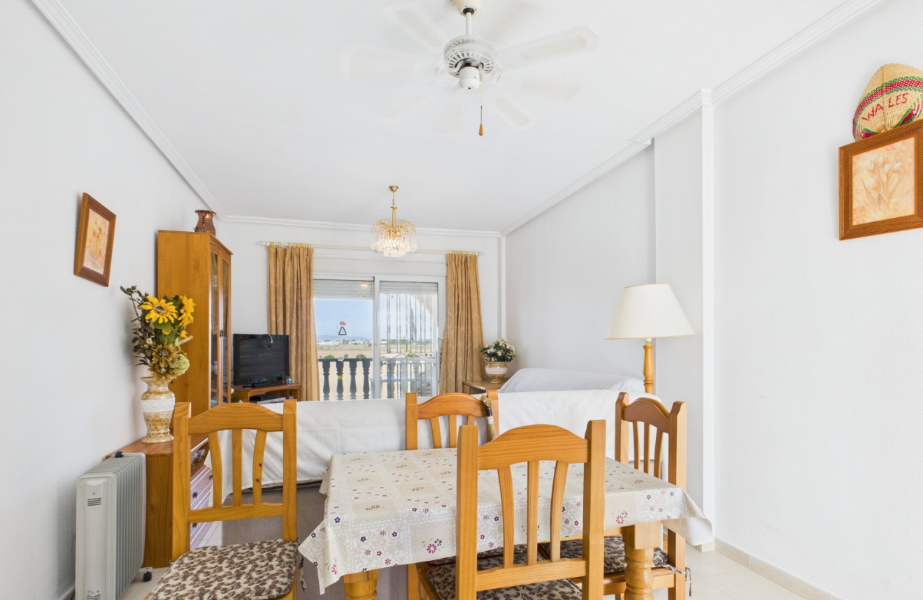 Resale - Apartment - Los Alcázares - El Divino