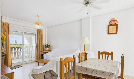 Resale - Apartment - Los Alcázares - El Divino