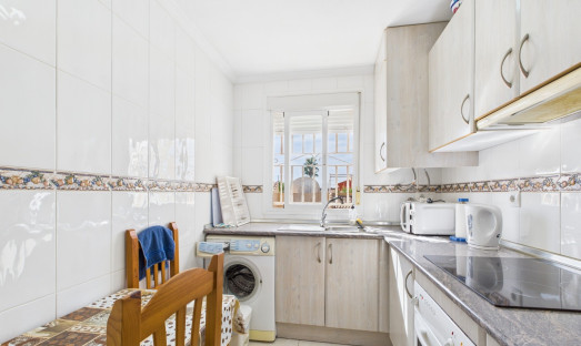 Resale - Apartment - Los Alcázares - El Divino