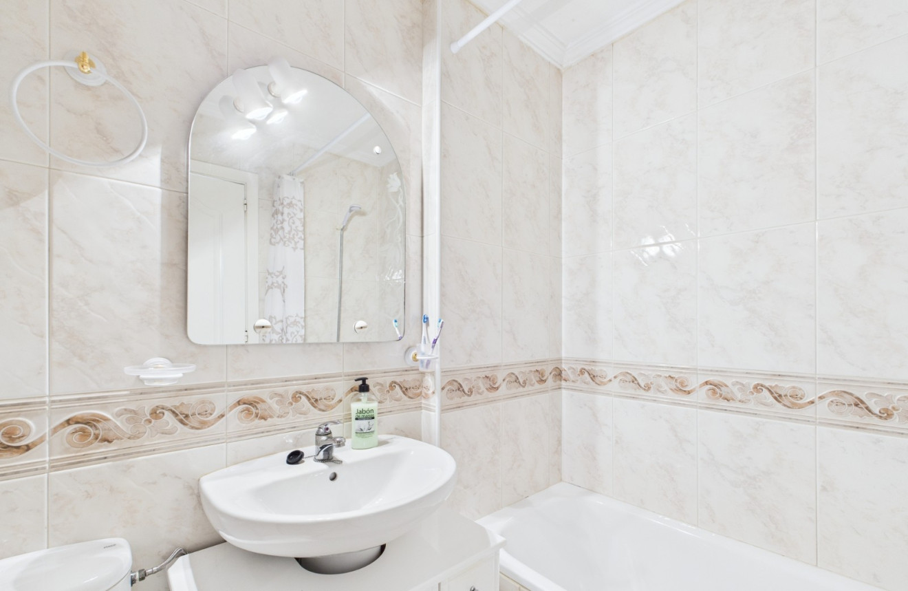 Resale - Apartment - Los Alcázares - El Divino