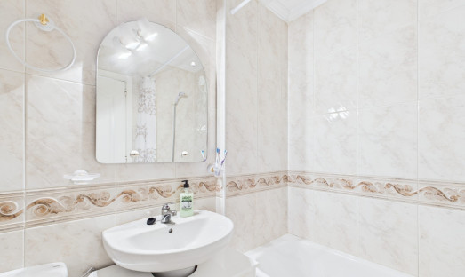 Resale - Apartment - Los Alcázares - El Divino