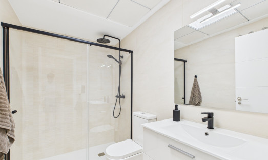 Wiederverkauf - Apartment - 