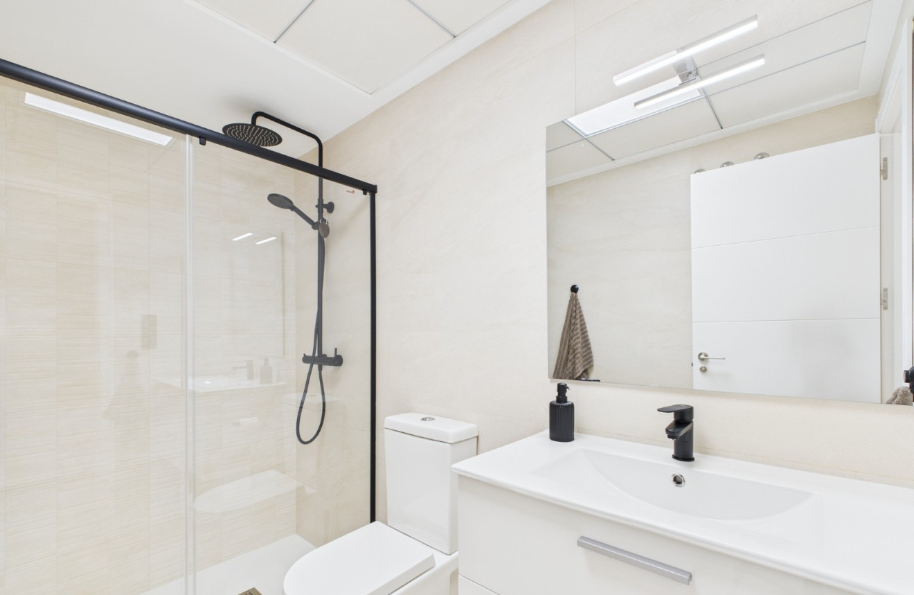 Wiederverkauf - Apartment - 