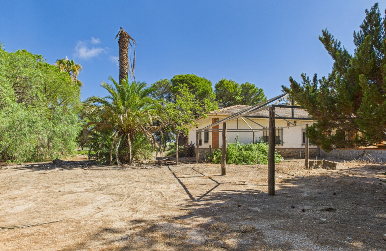 Resale - Plot / Land - Los Alcázares - Bahía Bella