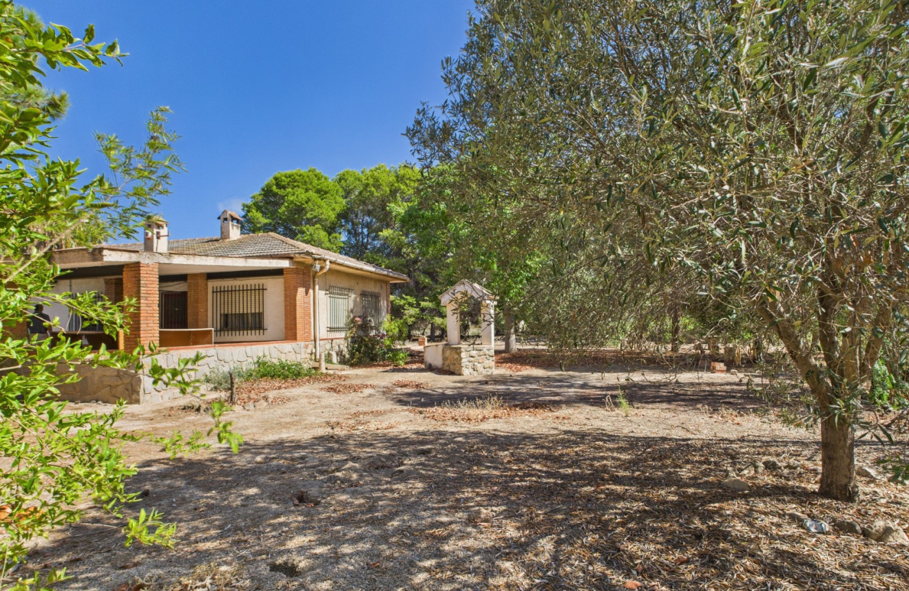 Resale - Plot / Land - Los Alcázares - Bahía Bella