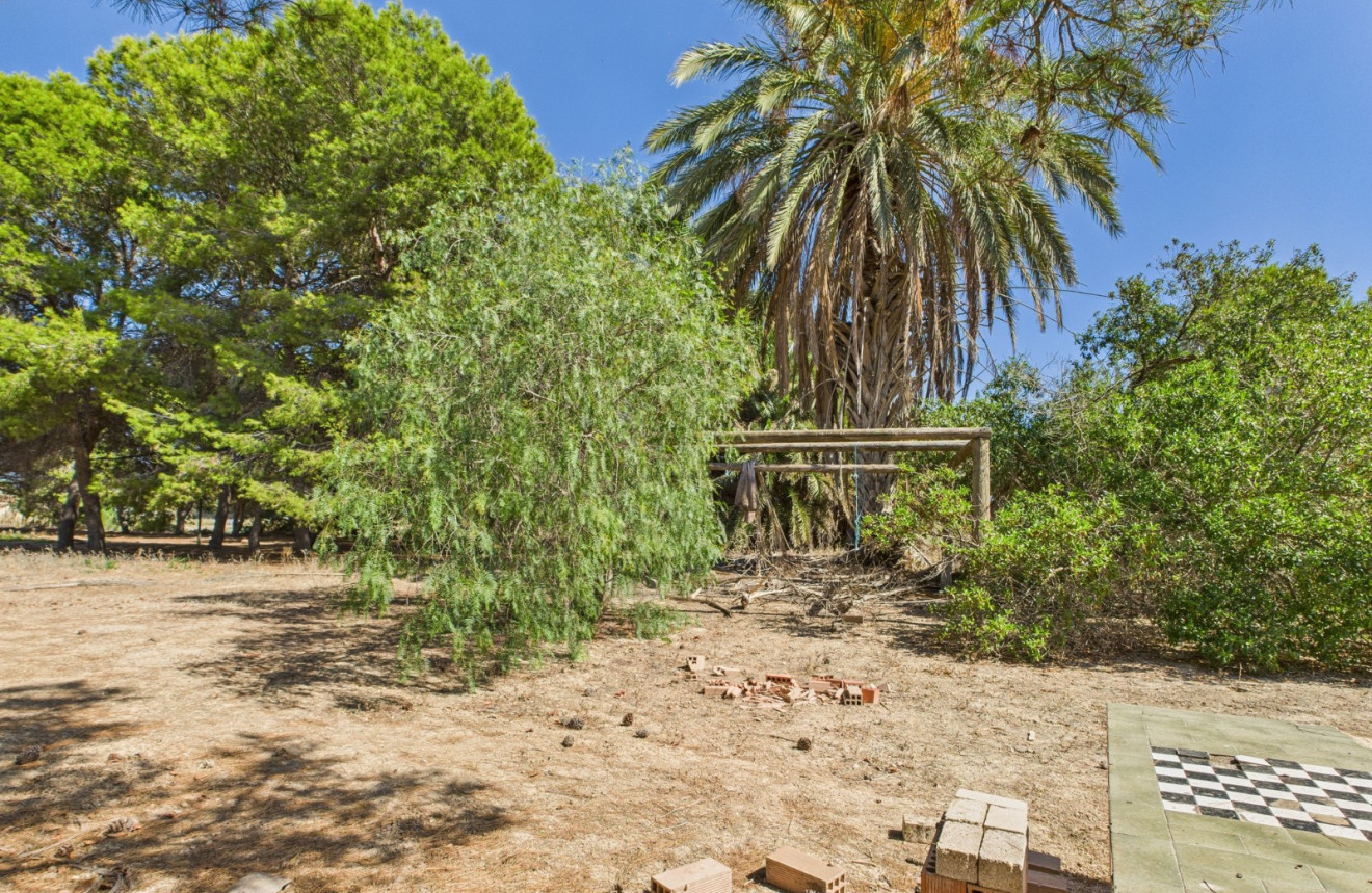 Resale - Plot / Land - Los Alcázares - Bahía Bella