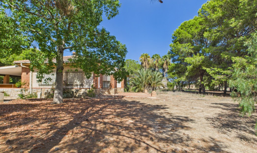 Resale - Plot / Land - Los Alcázares - Bahía Bella