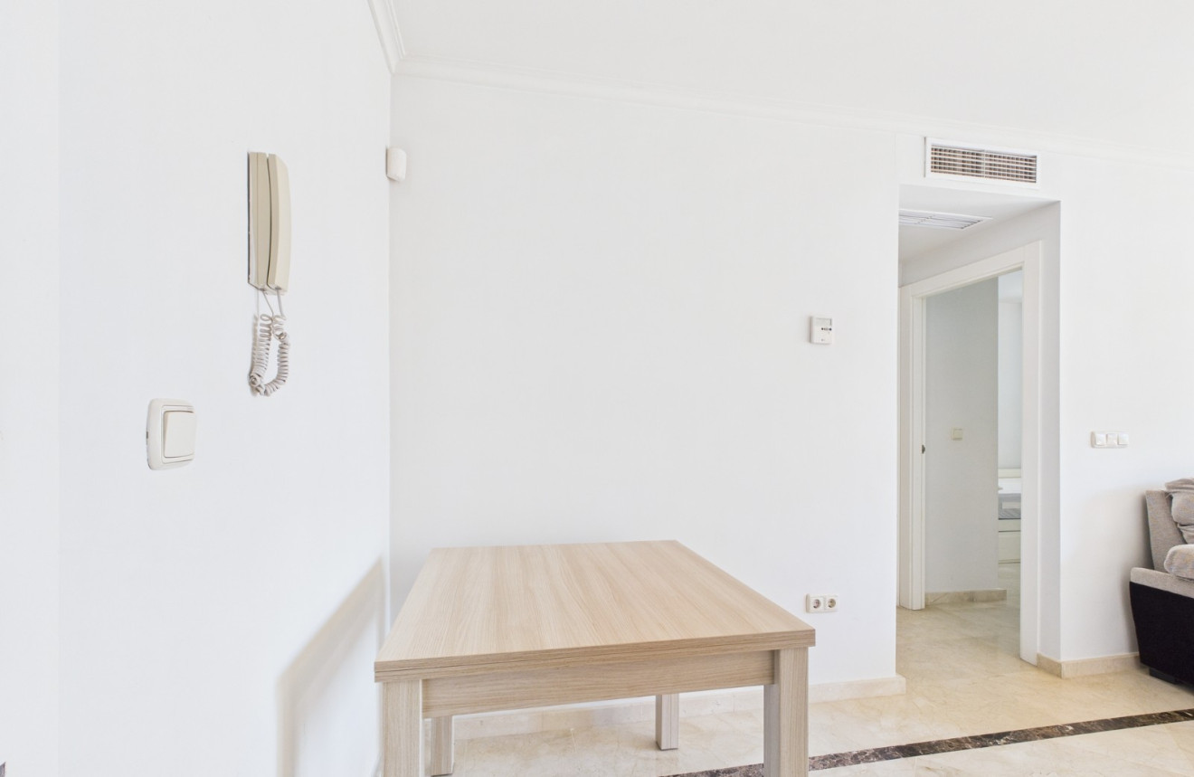 Wiederverkauf - Apartment - 