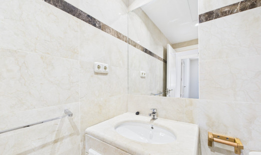 Wiederverkauf - Apartment - 