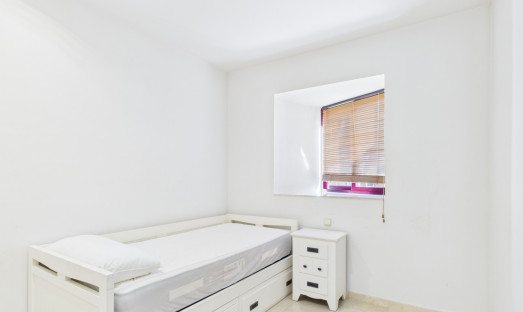 Wiederverkauf - Apartment - 