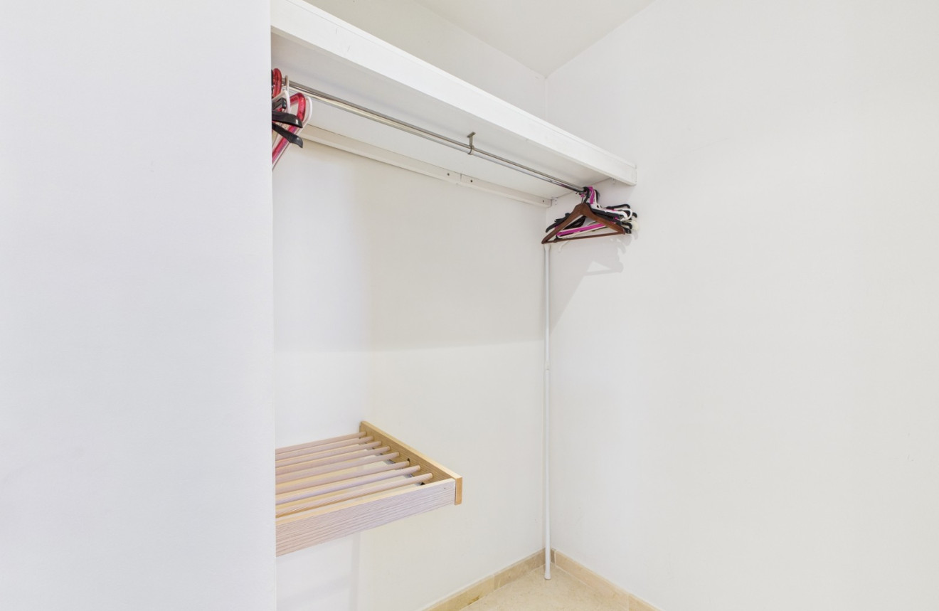 Wiederverkauf - Apartment - 