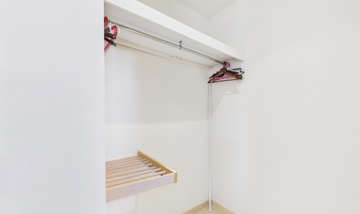 Wiederverkauf - Apartment - 