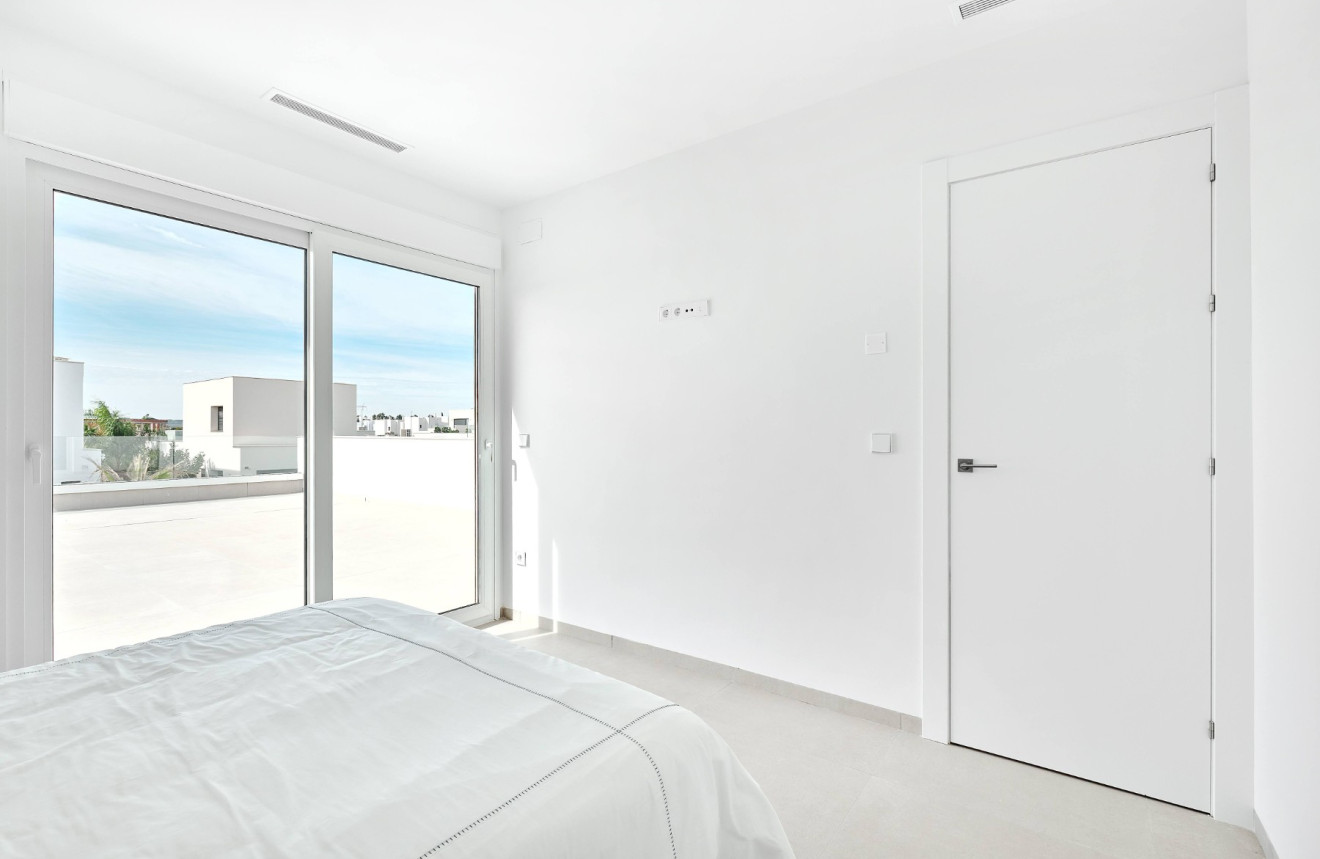 Obra nueva - Villa - Los Montesinos