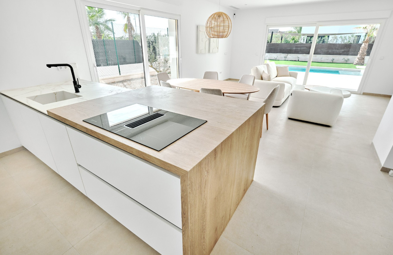 Obra nueva - Villa - Los Montesinos