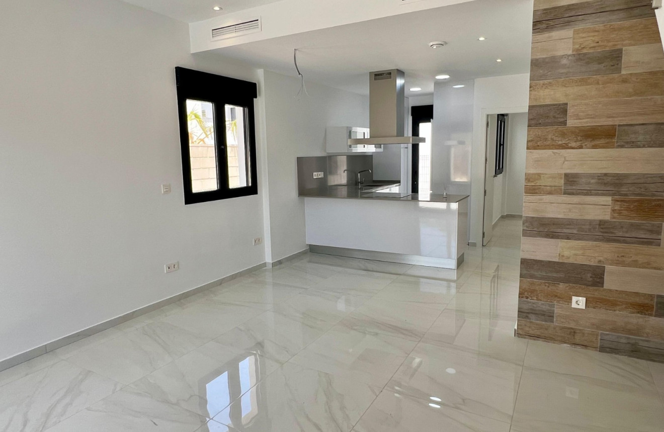 Neue Gebäude - Villa / Doppelhaushälfte - Polop