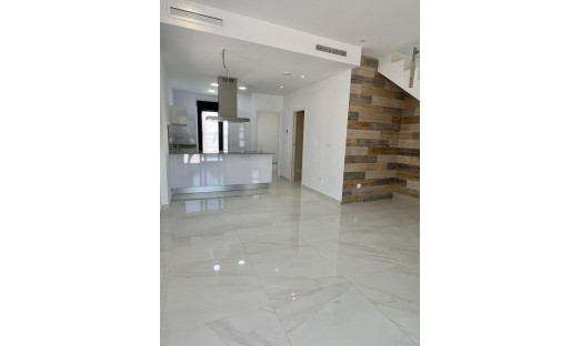 Neue Gebäude - Villa / Doppelhaushälfte - Polop