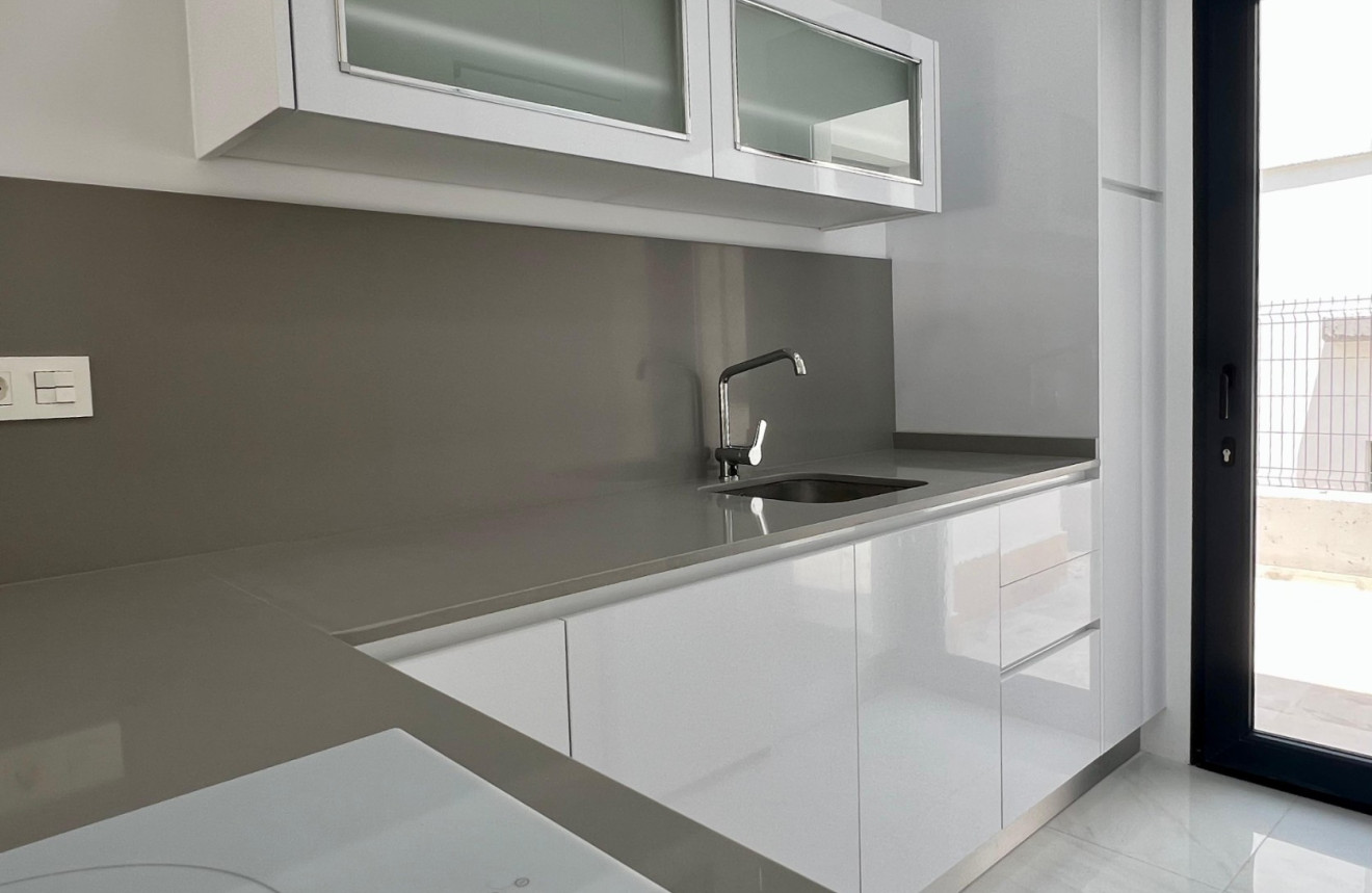 Neue Gebäude - Villa / Doppelhaushälfte - Polop