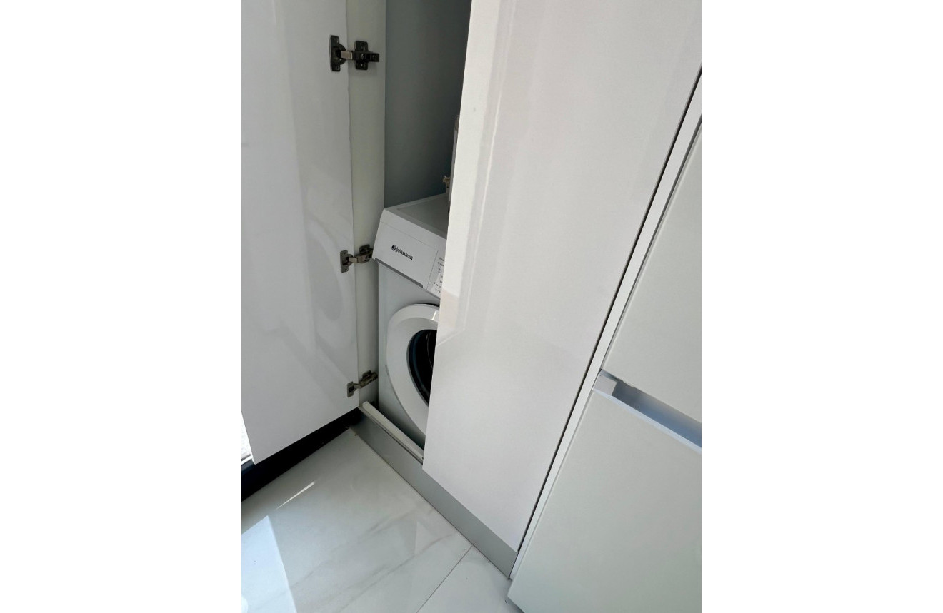 Neue Gebäude - Villa / Doppelhaushälfte - Polop