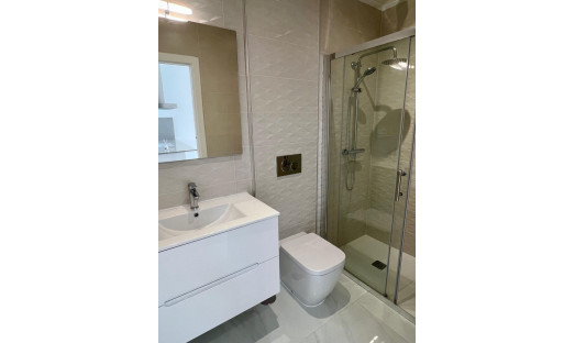 Neue Gebäude - Villa / Doppelhaushälfte - Polop