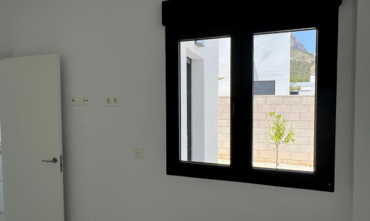 Neue Gebäude - Villa / Doppelhaushälfte - Polop