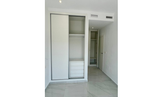 Neue Gebäude - Villa / Doppelhaushälfte - Polop