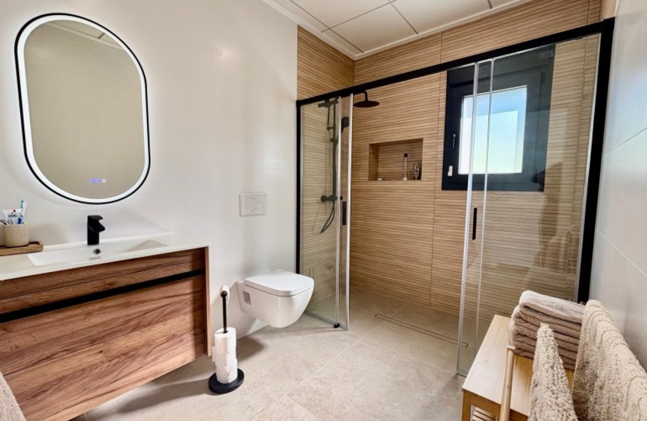 Neue Gebäude - Villa - Rafal