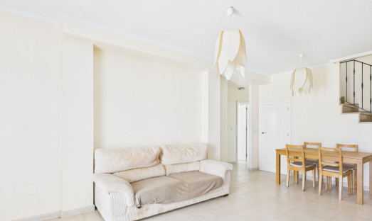 Herverkoop - Apartment - San Cayetano