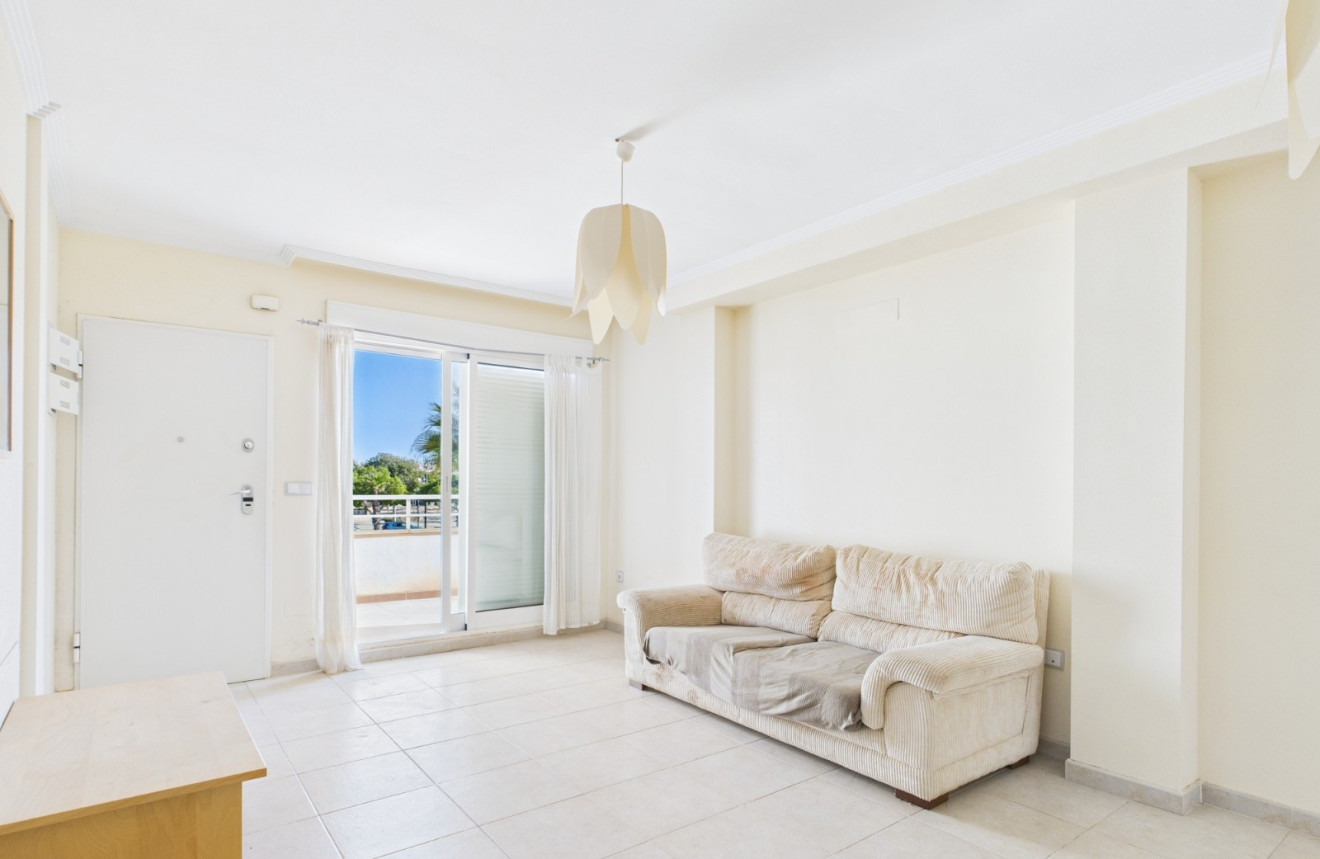 Herverkoop - Apartment - San Cayetano