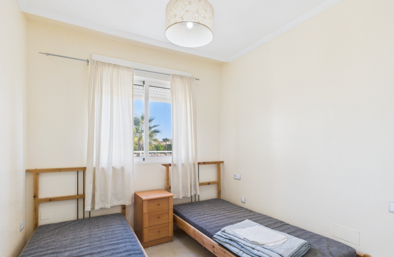 Herverkoop - Apartment - San Cayetano