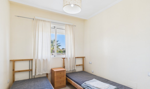 Herverkoop - Apartment - San Cayetano