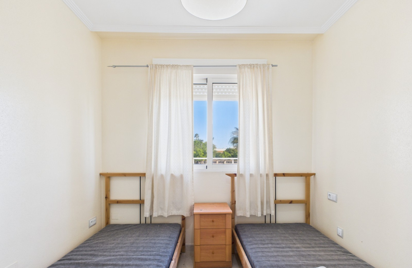 Herverkoop - Apartment - San Cayetano