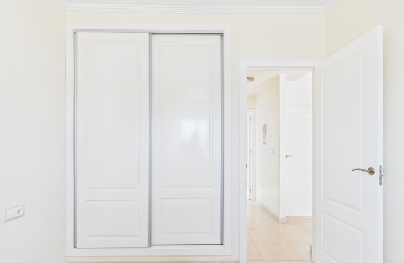 Herverkoop - Apartment - San Cayetano