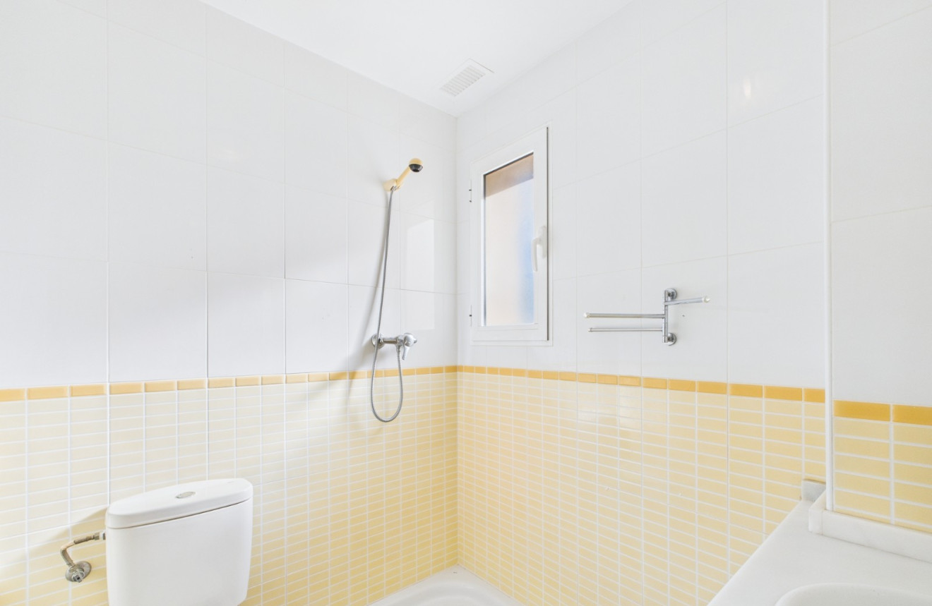 Herverkoop - Apartment - San Cayetano