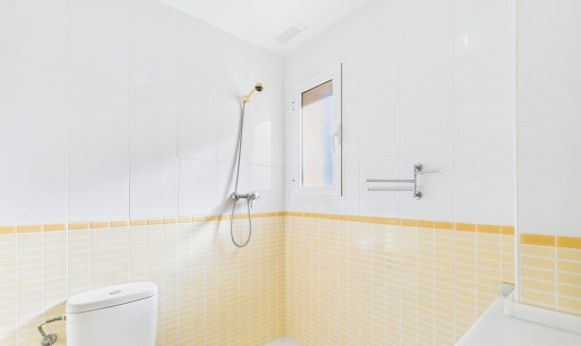 Herverkoop - Apartment - San Cayetano