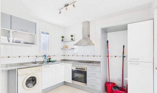 Herverkoop - Apartment - San Cayetano