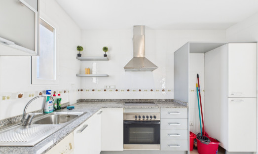 Herverkoop - Apartment - San Cayetano