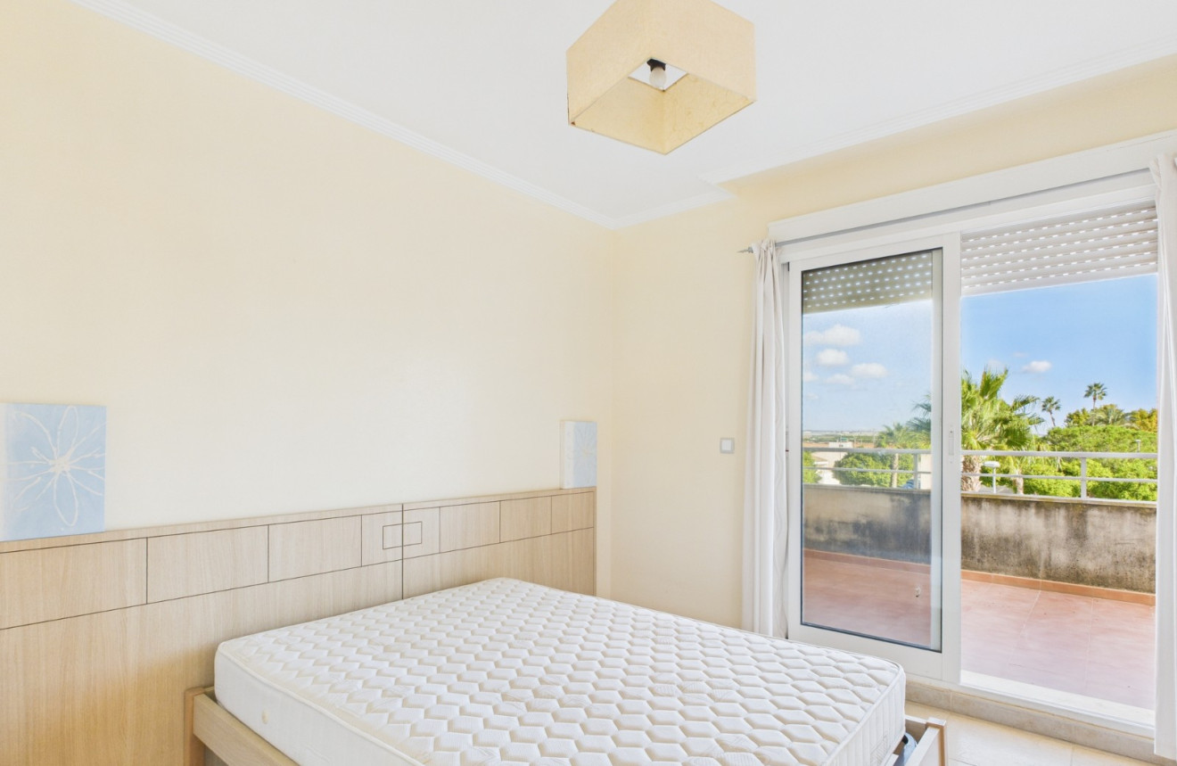 Herverkoop - Apartment - San Cayetano