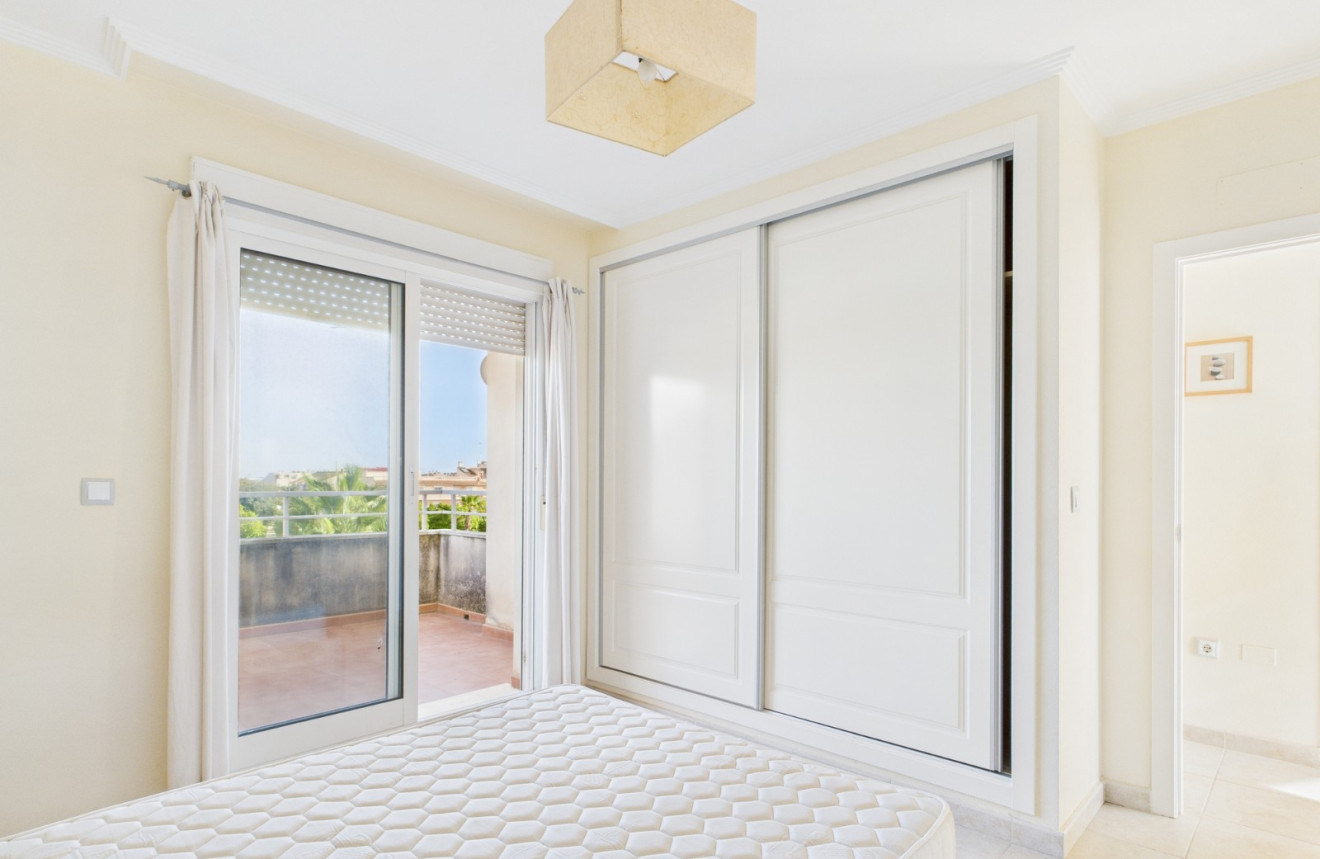 Herverkoop - Apartment - San Cayetano