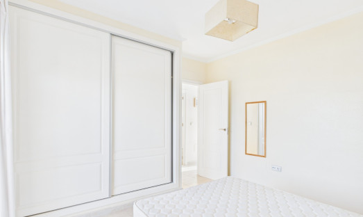 Herverkoop - Apartment - San Cayetano