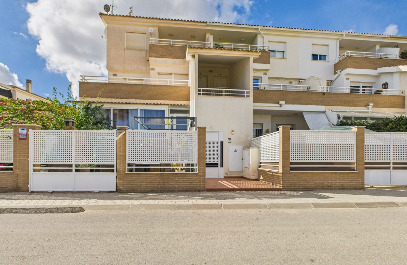 Herverkoop - Apartment - San Cayetano