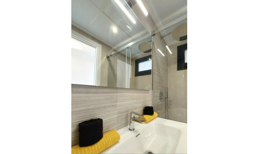 Neue Gebäude - Apartment - San Miguel de Salinas