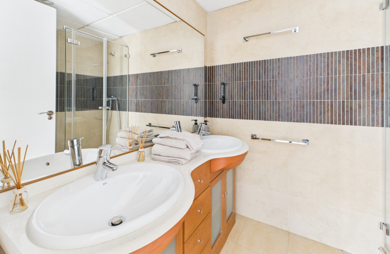 Neue Gebäude - Apartment - 